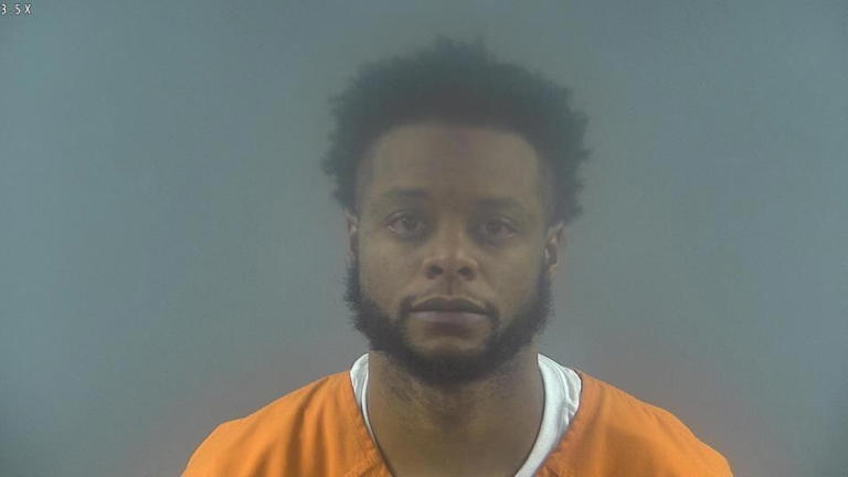 Mugshot of Christopher Porter-Bunton, 29, of Bowling Green, Kentucky, a former Warren Central High School substitute teacher, charged with sexual abuse of a student. Credit: Photo courtesy of Warren County Regional Jail.