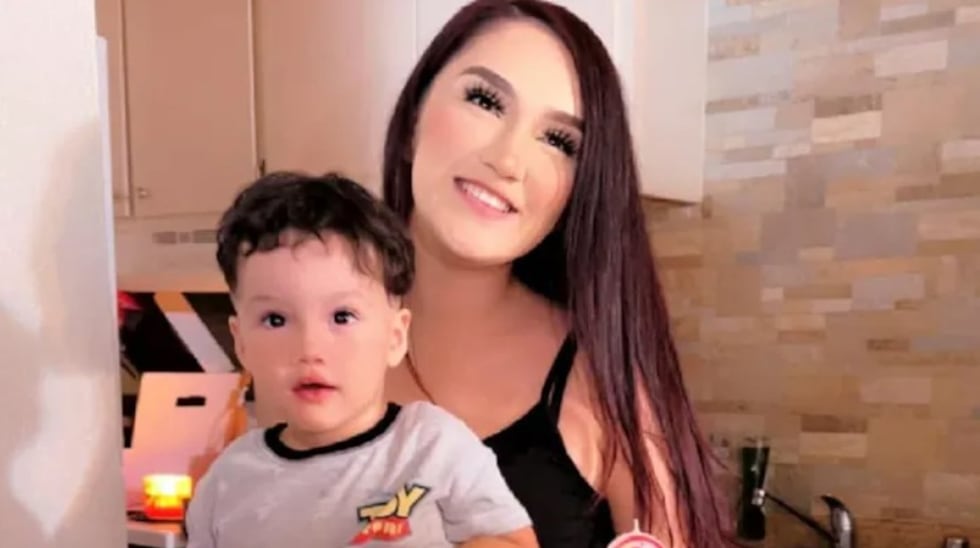 Jessinya Mina, 22, was found with a gunshot wound to her upper body at the Butterfly Grove Apartments. Despite being rushed to the hospital, she was pronounced dead shortly after.